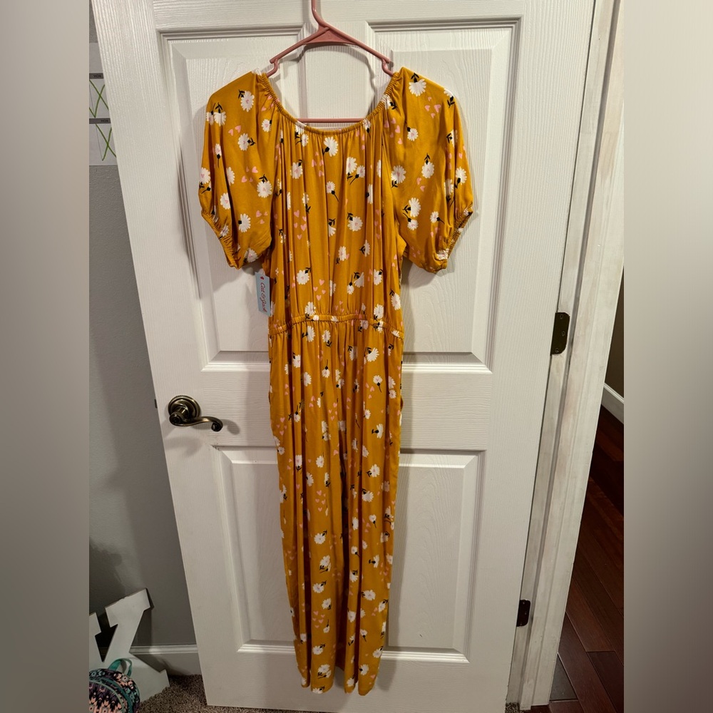 Cat & Jack girls floral romper with pockets. Sz Xl and NWT